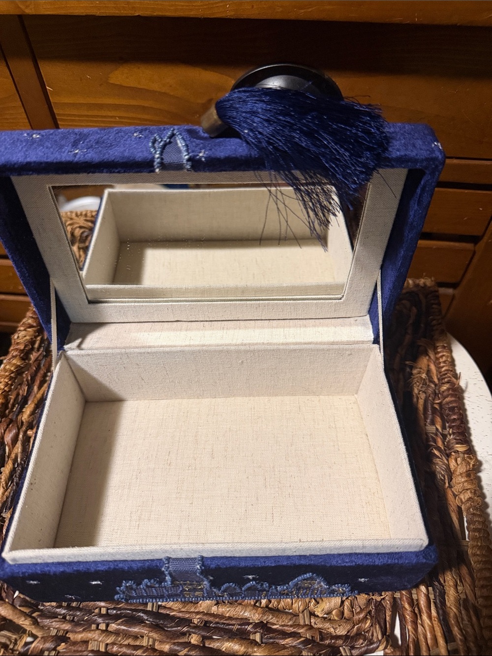 Pottery Barn Teen Harry Potter Hedwig Beaded Velvet Jewelry Box - Picture 6 of 10